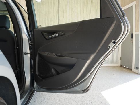 Used 2025 Chevrolet Malibu LT image 37