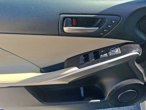 Used 2019 Lexus IS 300 AWD w/ Navigation Package image 12