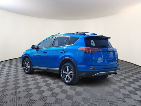 Used 2016 Toyota RAV4 XLE AWD/4WD image 9