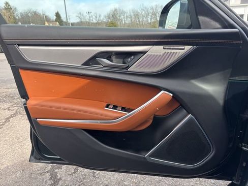 Used 2024 Jaguar XF R-Dynamic SE image 7