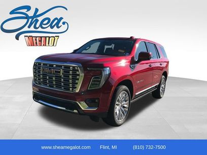 Used 2025 GMC Yukon Denali w/ Sun & Power Step Package