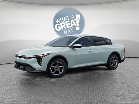 New 2026 Kia K4 FWD image 3
