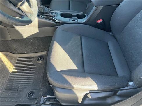 Certified 2024 Toyota Corolla LE image 9