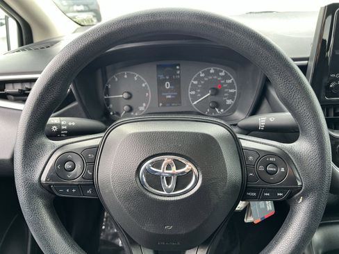 Used 2024 Toyota Corolla LE image 14