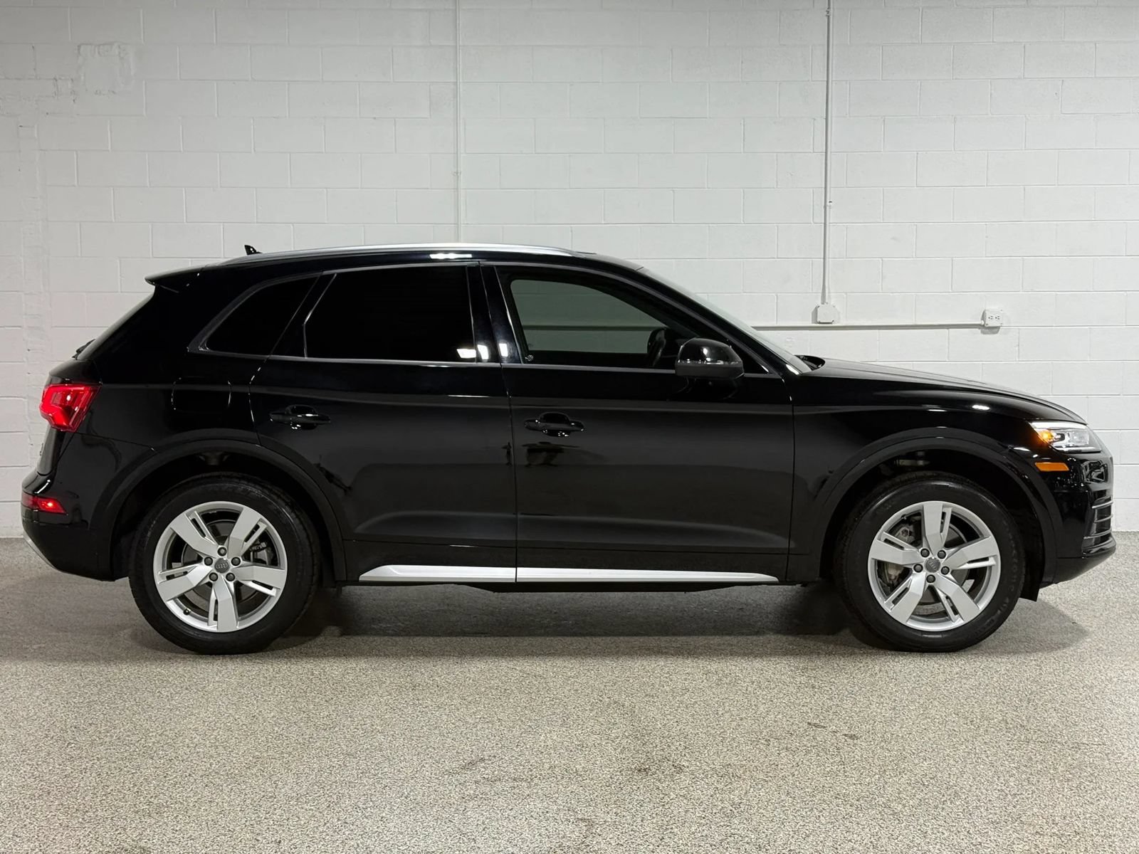 Used 2018 Audi Q5 2.0T Premium AWD/4WD image 5