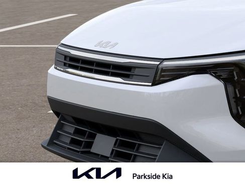 New 2025 Kia K4 LXS image 12
