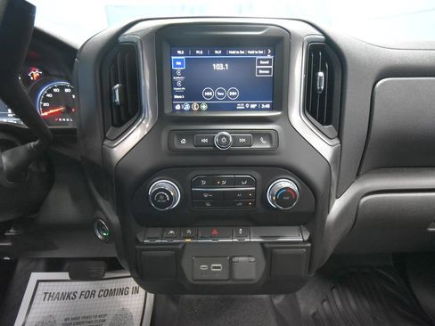 Used 2025 Chevrolet Silverado 1500 W/T w/ Trailering Package AWD/4WD image 17