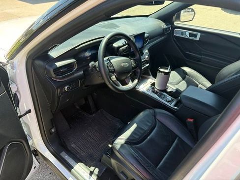 Used 2021 Ford Explorer Platinum w/ Equipment Group 601A AWD/4WD image 11