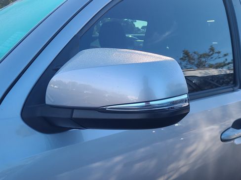 Used 2021 Toyota Tacoma TRD Sport w/ TRD Premium Sport Package image 5