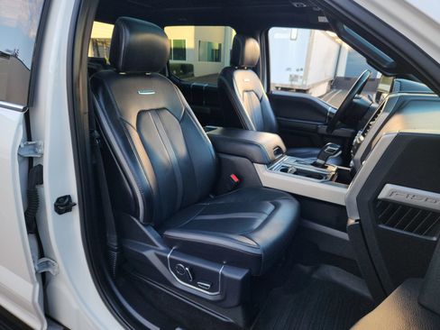 Used 2018 Ford F150 Platinum w/ Equipment Group 701A Luxury AWD/4WD image 21