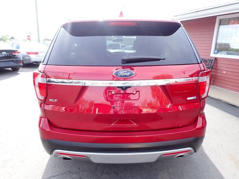 Used 2016 Ford Explorer XLT w/ Equipment Group 202A AWD/4WD image 5
