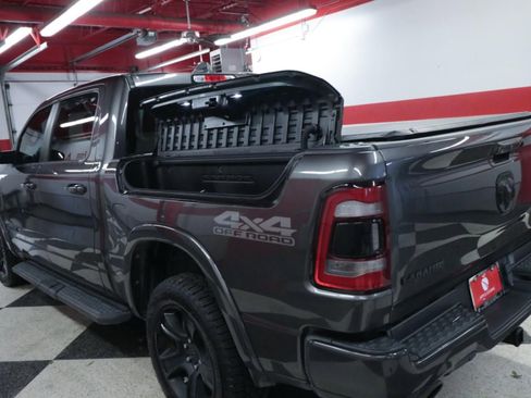 Used 2022 RAM 1500 Laramie AWD/4WD image 6