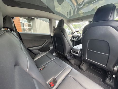Used 2023 Tesla Model Y Long Range AWD/4WD image 15