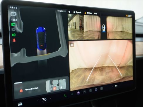 Used 2024 Tesla Model Y Performance image 19