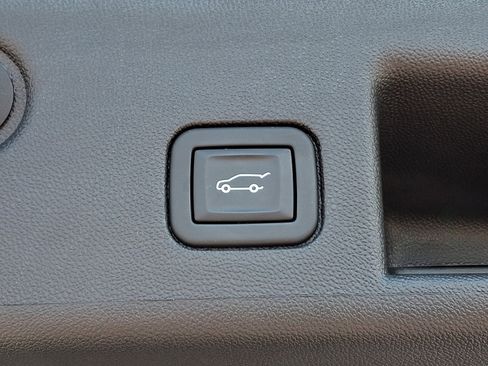 Certified 2023 Chevrolet Equinox LT AWD/4WD image 30