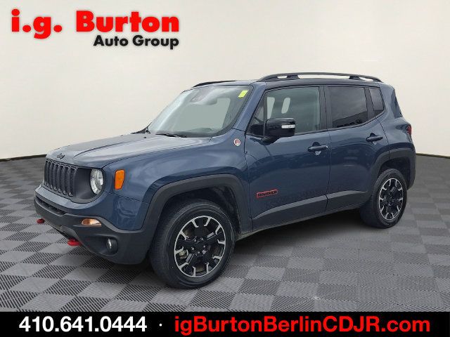 Used 2023 Jeep Renegade Trailhawk AWD/4WD image 3