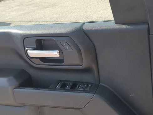 Used 2025 Chevrolet Silverado 2500 Custom w/ Z71 Off-Road Package image 13