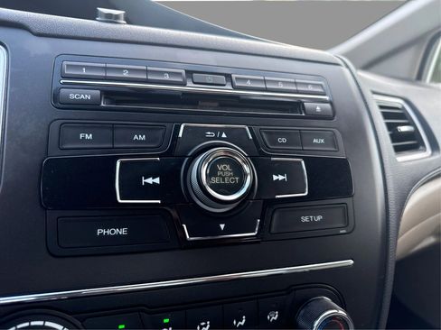 Used 2014 Honda Civic LX image 16