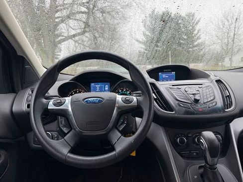 Used 2014 Ford Escape SE image 9
