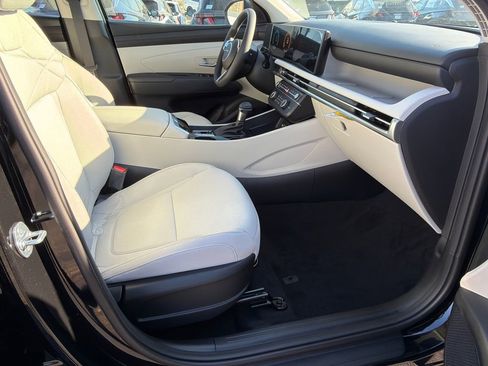 New 2026 Hyundai Tucson SE image 13