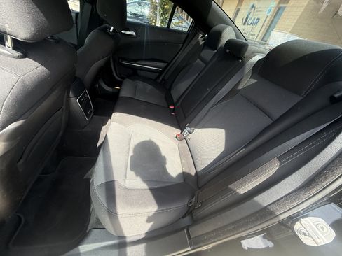 Used 2015 Dodge Charger SE w/ Power Sunroof Group AWD/4WD image 10