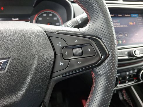 Used 2023 Chevrolet TrailBlazer RS w/ Sun and Liftgate Package image 21