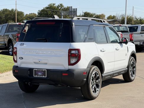 New 2026 Ford Bronco Sport Outer Banks w/ Outer Banks Tech Package+ AWD/4WD image 4