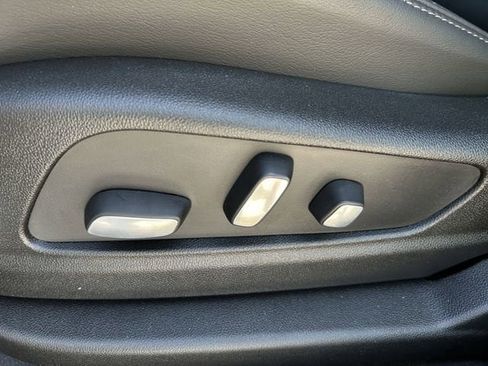 New 2025 Cadillac XT6 Premium Luxury image 25