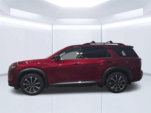 New 2026 Nissan Pathfinder Platinum AWD/4WD image 2