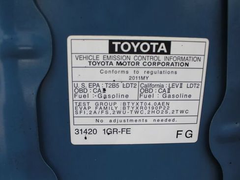 Used 2011 Toyota FJ Cruiser 4WD w/ Upgrade Pkg image 55