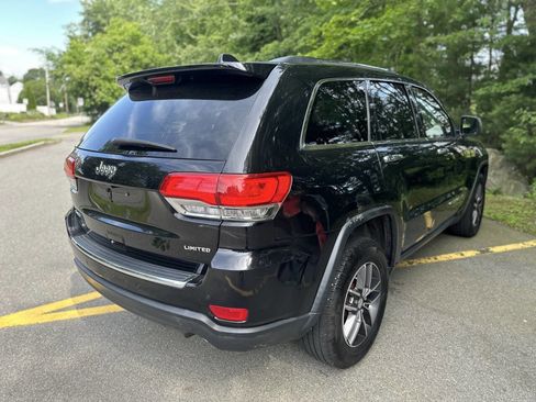 Used 2018 Jeep Grand Cherokee Limited AWD/4WD image 9
