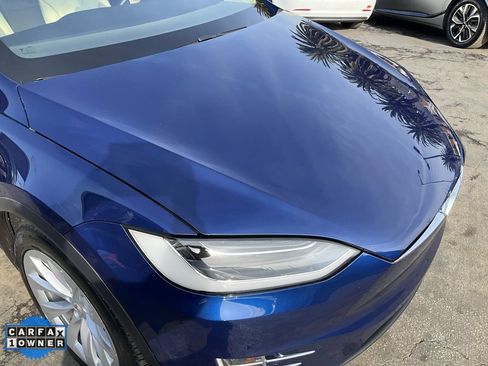 Used 2018 Tesla Model X 75D image 89