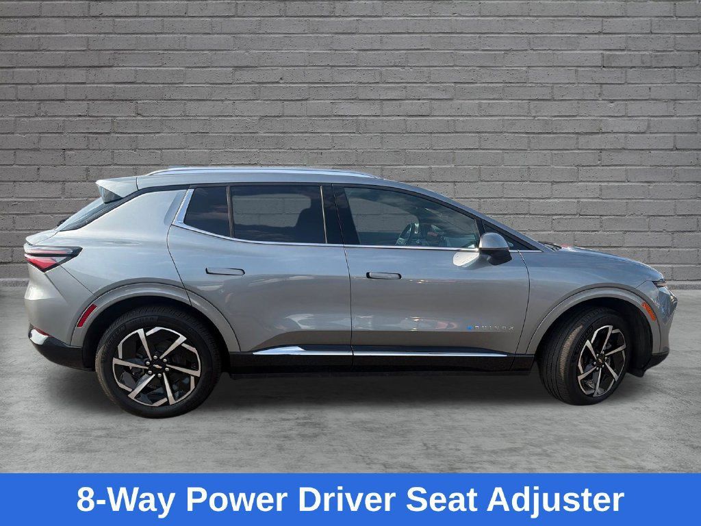 Used 2024 Chevrolet Equinox EV LT AWD/4WD image 10
