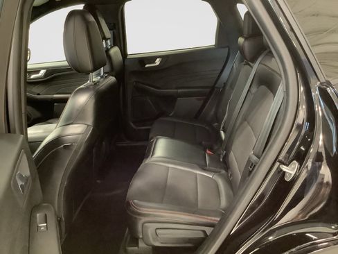 Certified 2023 Ford Escape ST-Line w/ Tech Pack #1 FWD image 19