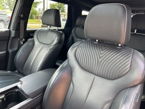 Used 2024 Hyundai Palisade Calligraphy image 31