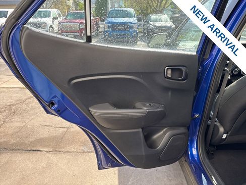 Used 2022 Hyundai Venue Limited image 15