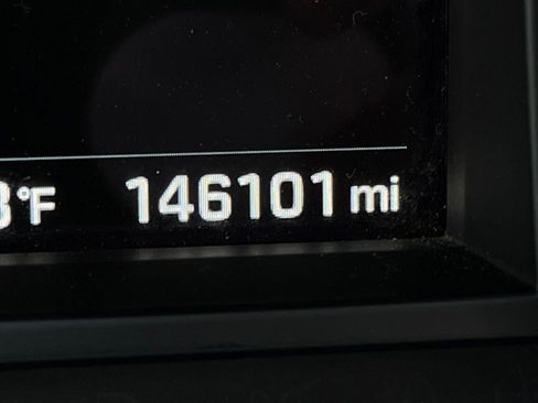 Used 2017 Hyundai Santa Fe Limited AWD/4WD image 13