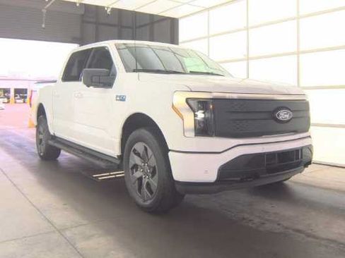 Used 2025 Ford F150 Lightning Flash AWD/4WD image 6