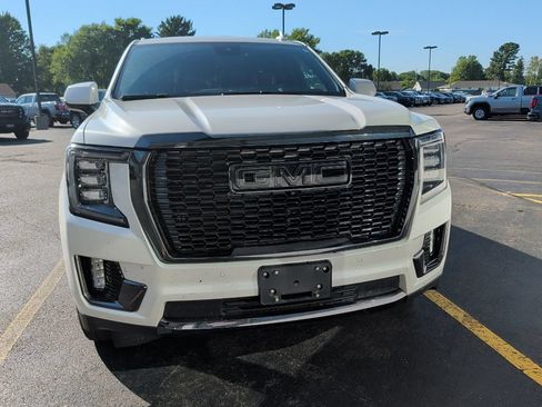 Used 2023 GMC Yukon Denali Ultimate w/ LPO, Floor Liner Package AWD/4WD image 2