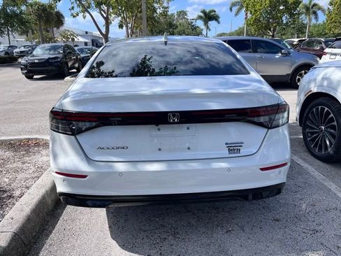 Used 2023 Honda Accord Touring image 5