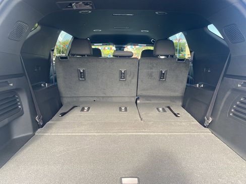 Used 2026 Chevrolet Traverse LT image 16