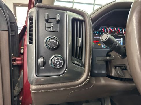 Used 2017 Chevrolet Silverado 1500 LTZ Z71 w/ LTZ Plus Package image 33