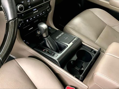 Used 2022 Lexus GX 460 Luxury w/ Accessory Package AWD/4WD image 15