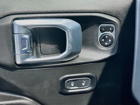 Used 2023 Jeep Wrangler Unlimited w/ 8.4" Radio Group AWD/4WD image 19