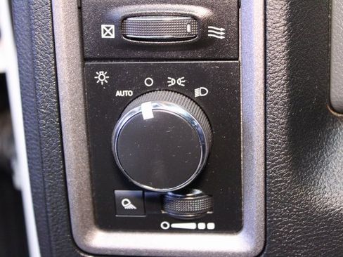 Used 2016 RAM 1500 Tradesman image 16