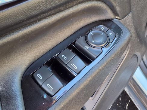 Used 2022 Chevrolet Equinox Premier image 14