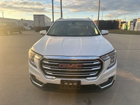 Certified 2022 GMC Terrain SLT w/ Infotainment Package II image 4