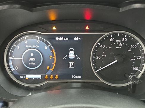 New 2025 Nissan Versa SV w/ Trunk Package image 18