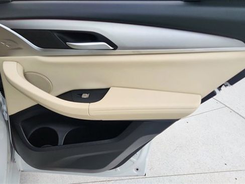 Used 2025 BMW X4 xDrive30i image 29