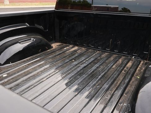 Used 2025 RAM 1500 Laramie image 31